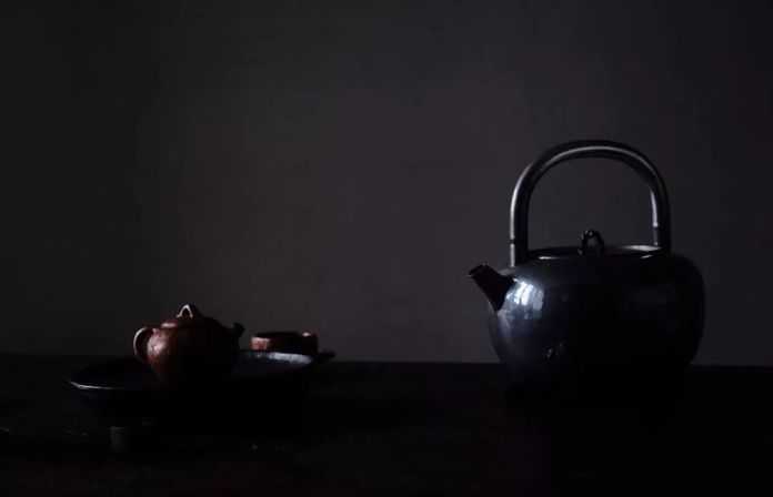 感受美，才能創造美審美，與智慧並存。