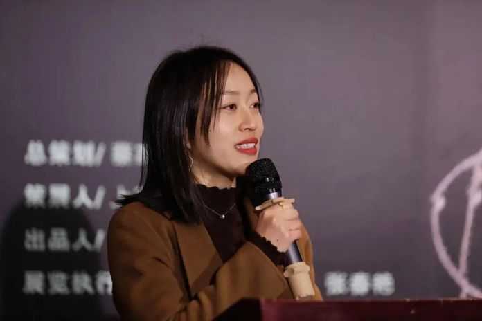 | 策展人上官凱莉