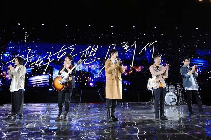 樂壇頂流五月天，這幾天正處在風口浪尖