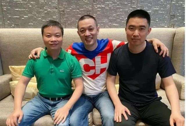 理想造汽車，第一步就是搞錢