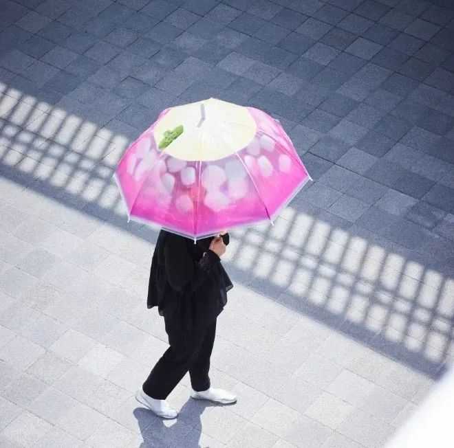 傘面被玩出了花，