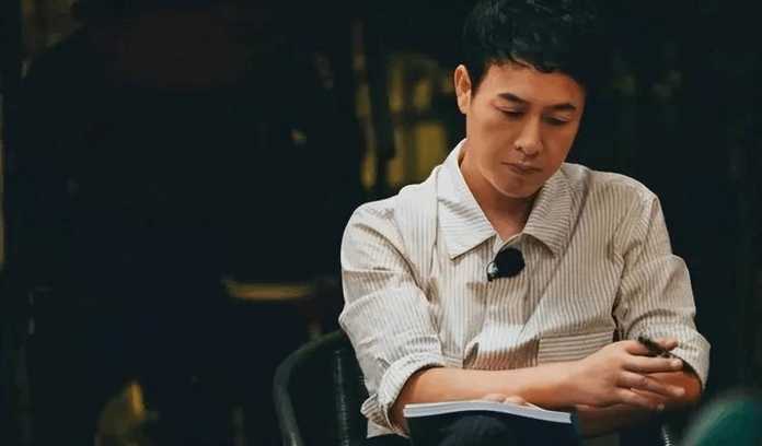 74b5958ecb0720cd72e2f4324c4b31496a462b04 媒體採訪明星的稿子,