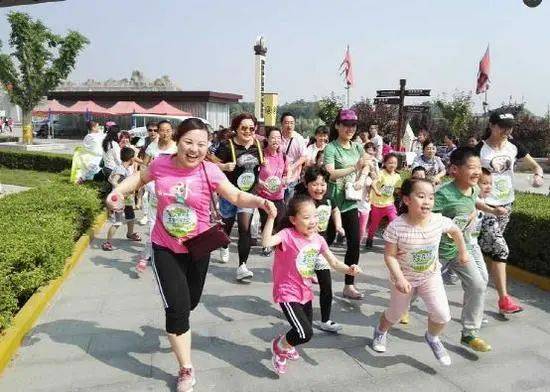 8992965764bdf2b3bcee7b0a22d7cfb87d97f588 如今,孩子王因多次售假,口碑一落千丈