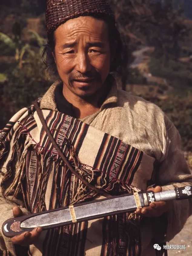 （錫金持劍人，圖：loc.gov）