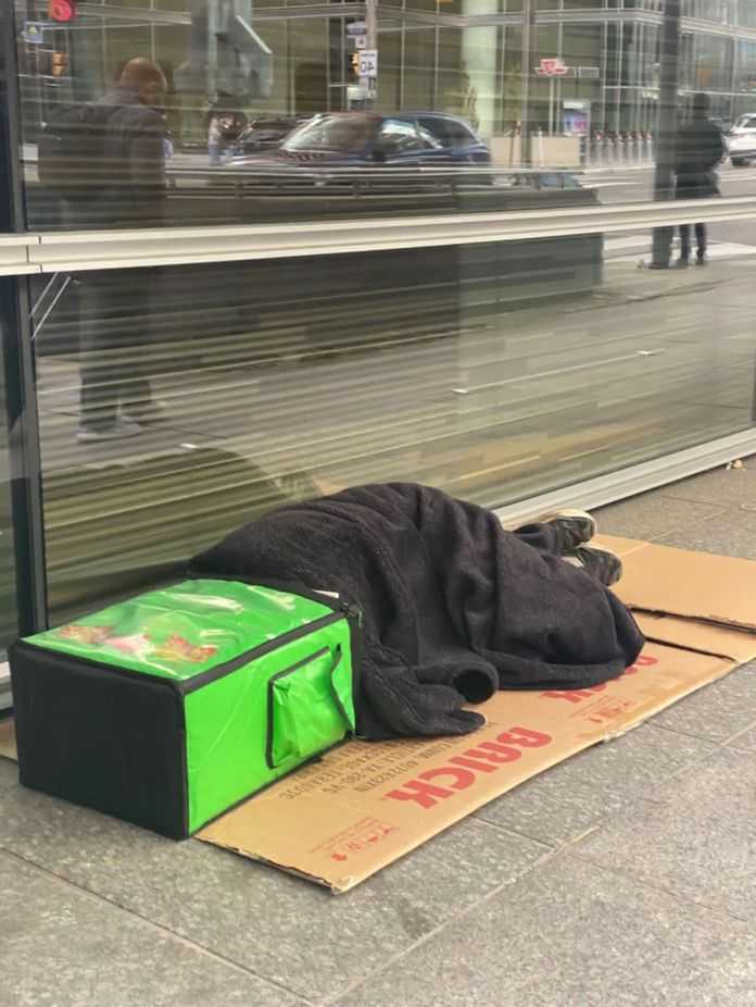 多倫多露宿街頭的無家可歸者（捷克佳攝）