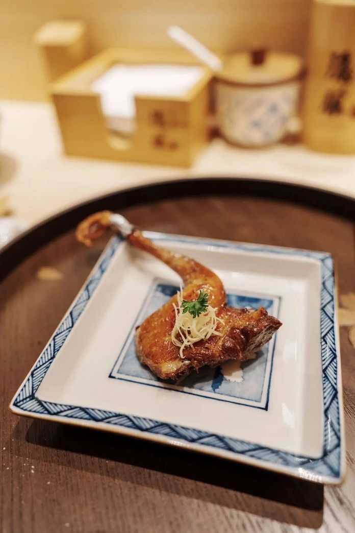 滑動查看下一張圖片