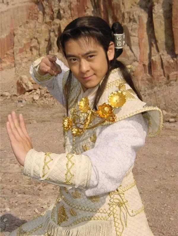 蔡卓妍飾演的紫蘭仙子