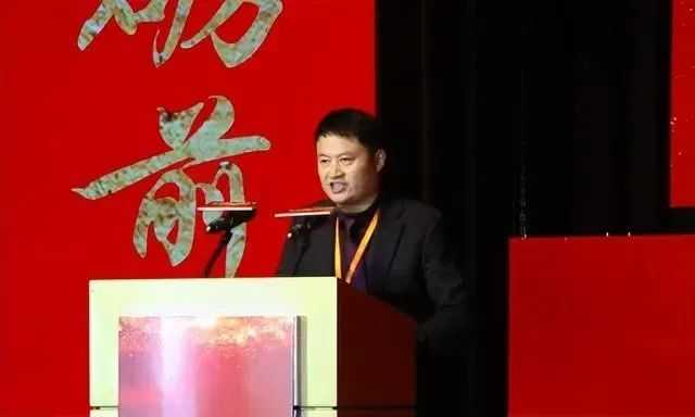 他曾揚言，要在5年內建100家醫院