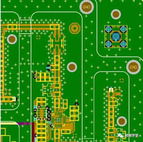 PCB 隔腔接地過孔圖