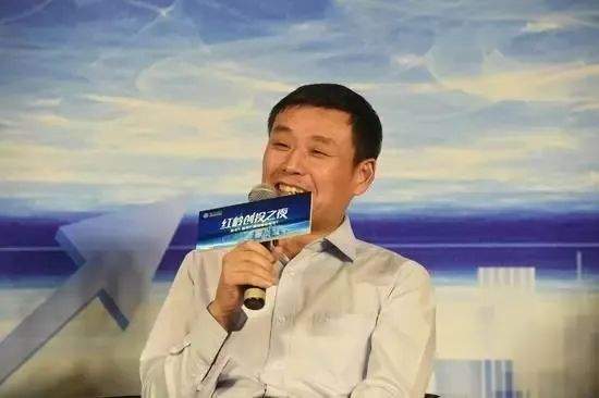 動盪的經歷讓他意識到了兩件事