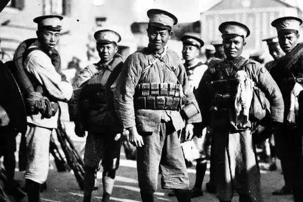 0d6a7711d4093e3435a3fee6d99c92645359cb22 軍閥混戰