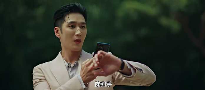 09740aae14ee4e17e2920ab41a8551fef22571f2 那麼陳利手真就是個豬隊友嗎?非也