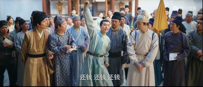 終於，鏢車在萬眾矚目下緩緩駛來