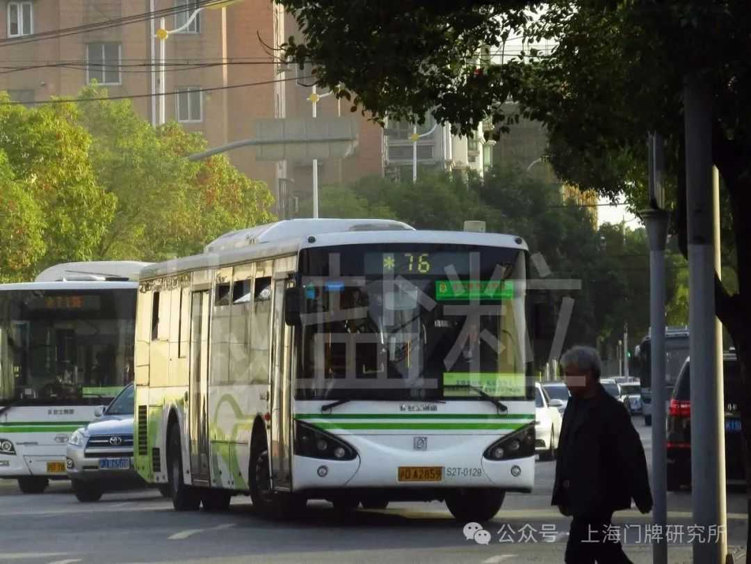 6818be180d273355cf2a164c1aca1913a465e596