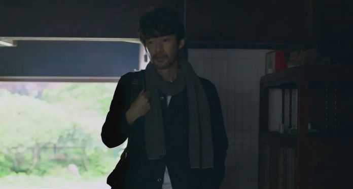 他還發現了一張父親拍的奇怪的森林照片