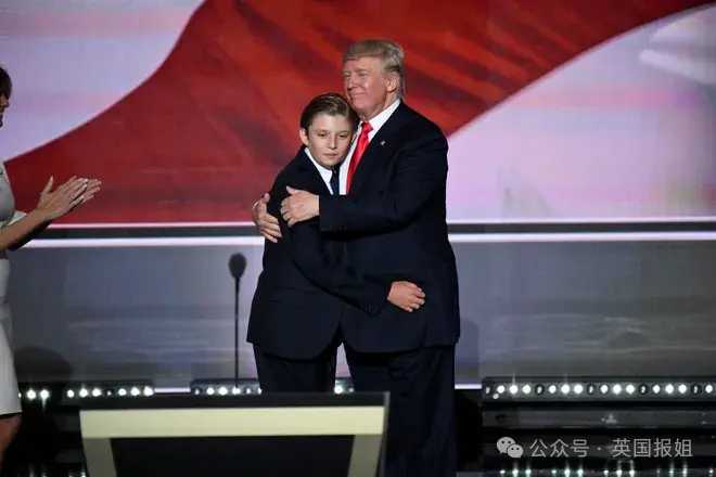 50450124ee37883b28e4274efe3f0c36f86a0d30 其中一個最大的變化就是:他不得不轉學