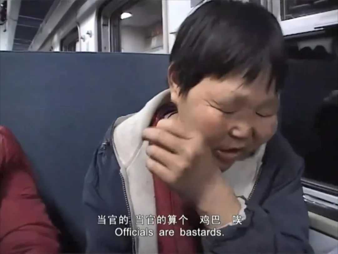 e9bdf35ec5029889529fe2cbea54985e0f3773e1 讓旁人不敢接話,愣是把天兒聊死了