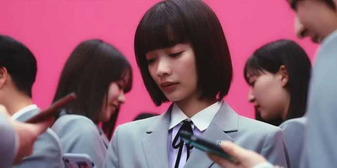 是一所名流女子高中的學生
