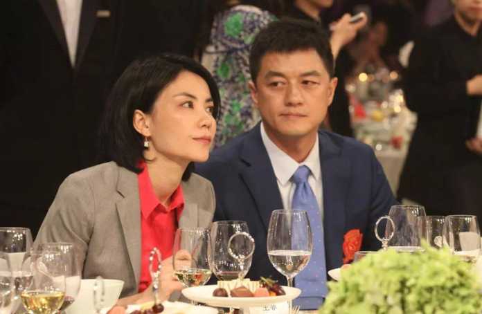 最集中體現兩人矛盾的，是2012年的