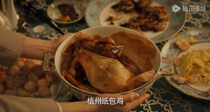 因為是飛行員開飛機送來的...