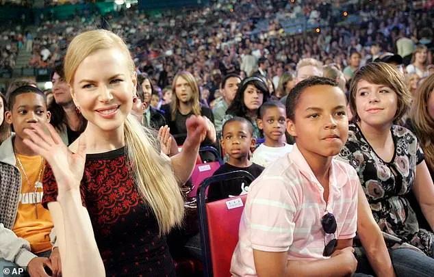 c_pic_173318459892507_type_2_size_634_157_end
