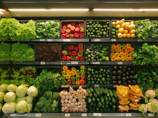 d6tu_l3chle-1 bunch of vegetables