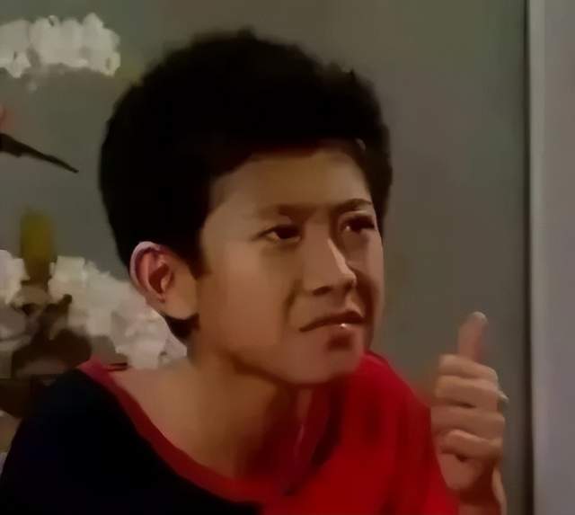 1599元起售！雷鸟把万元电视屏搬上了AI眼镜