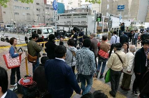 震惊!东京街头发生巨额抢劫案,两名中国人受害 震惊!东京街头发生巨额抢劫案,两名中国人受害
