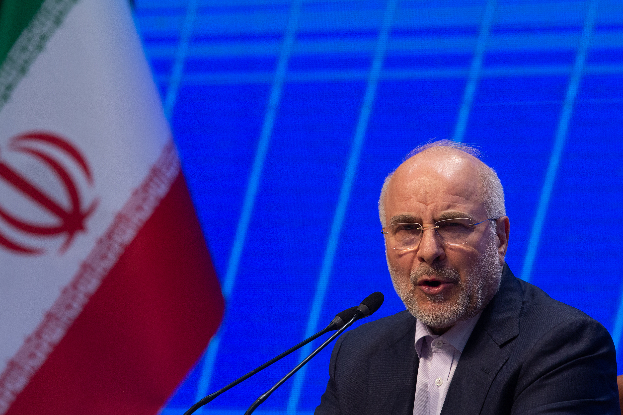 177427753285472300